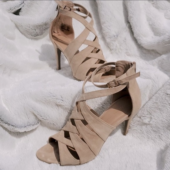 Christian Siriano Color Beige Size 6.5 - Picture 2 of 5